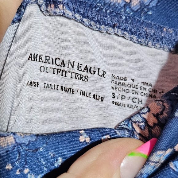 American Eagle Outfitters Hi-Rise Boho Leggings In Floral/Paisley Multi - Picture 2 of 3